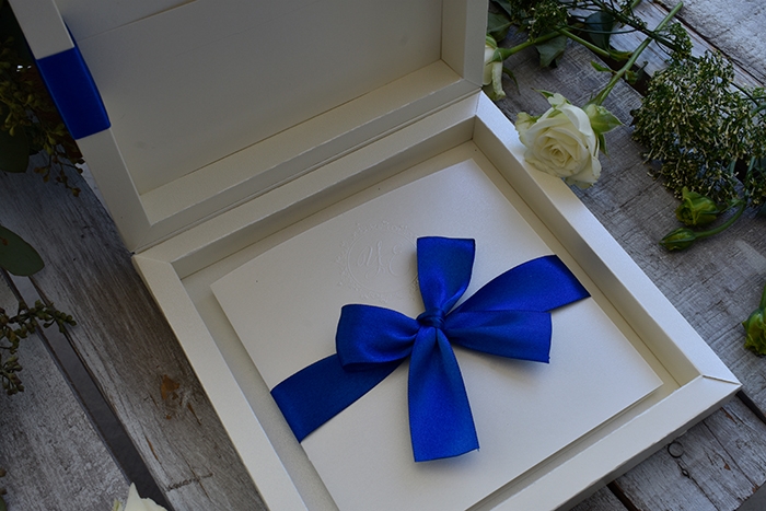productos de invitaciones de boda y cajas para eventos